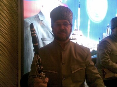 Студия искусств включилась во флешмоб "Фото в национальном костюме". А.В. Аристов